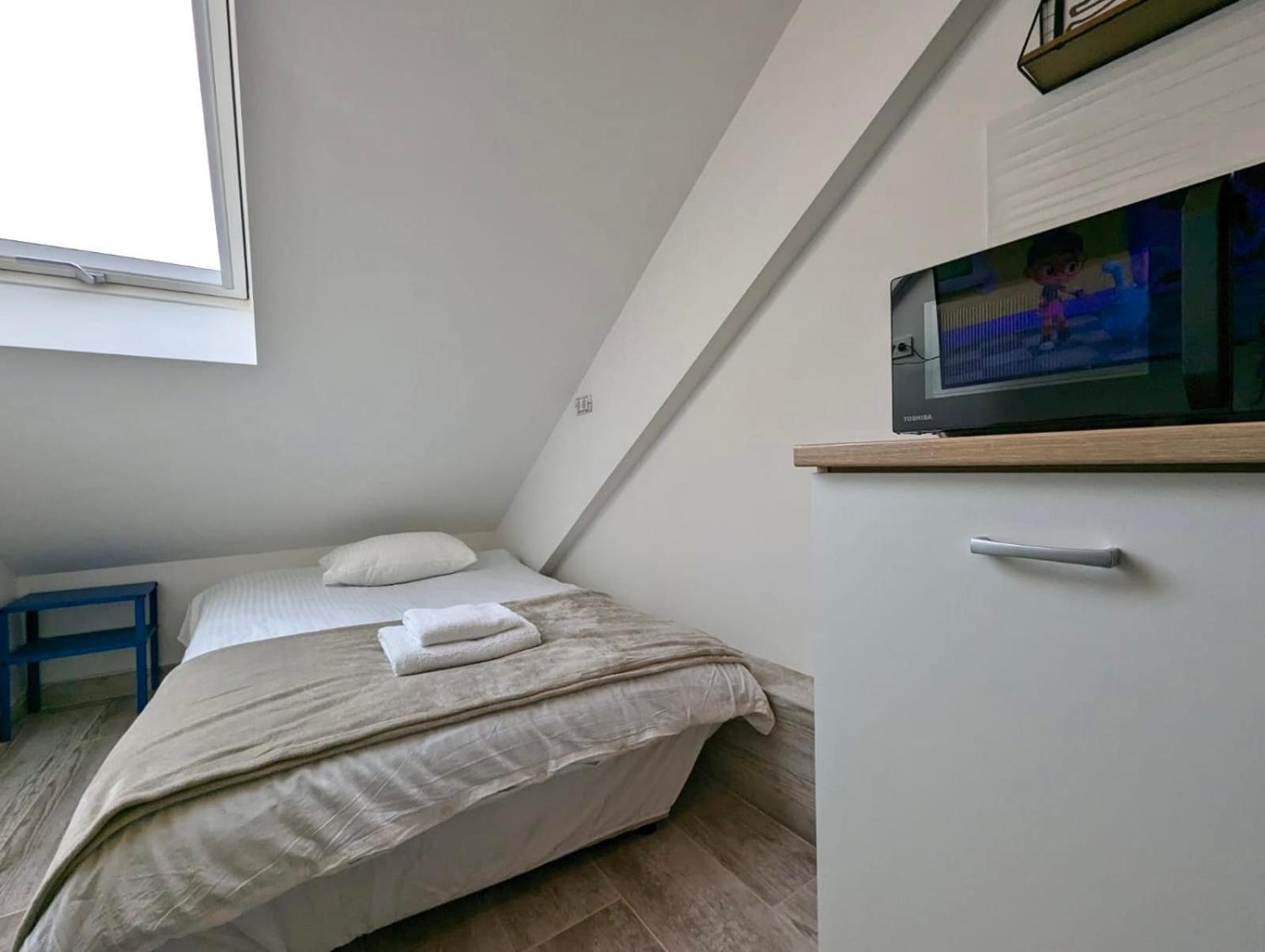 Tiny Downtown W Detached Private Bath Appartamento